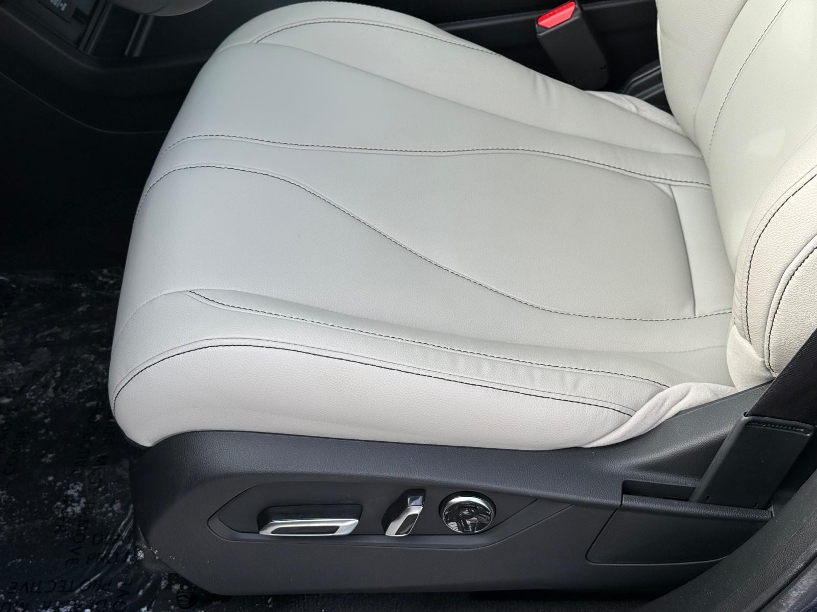 Acura RDX Vehicle Image 16