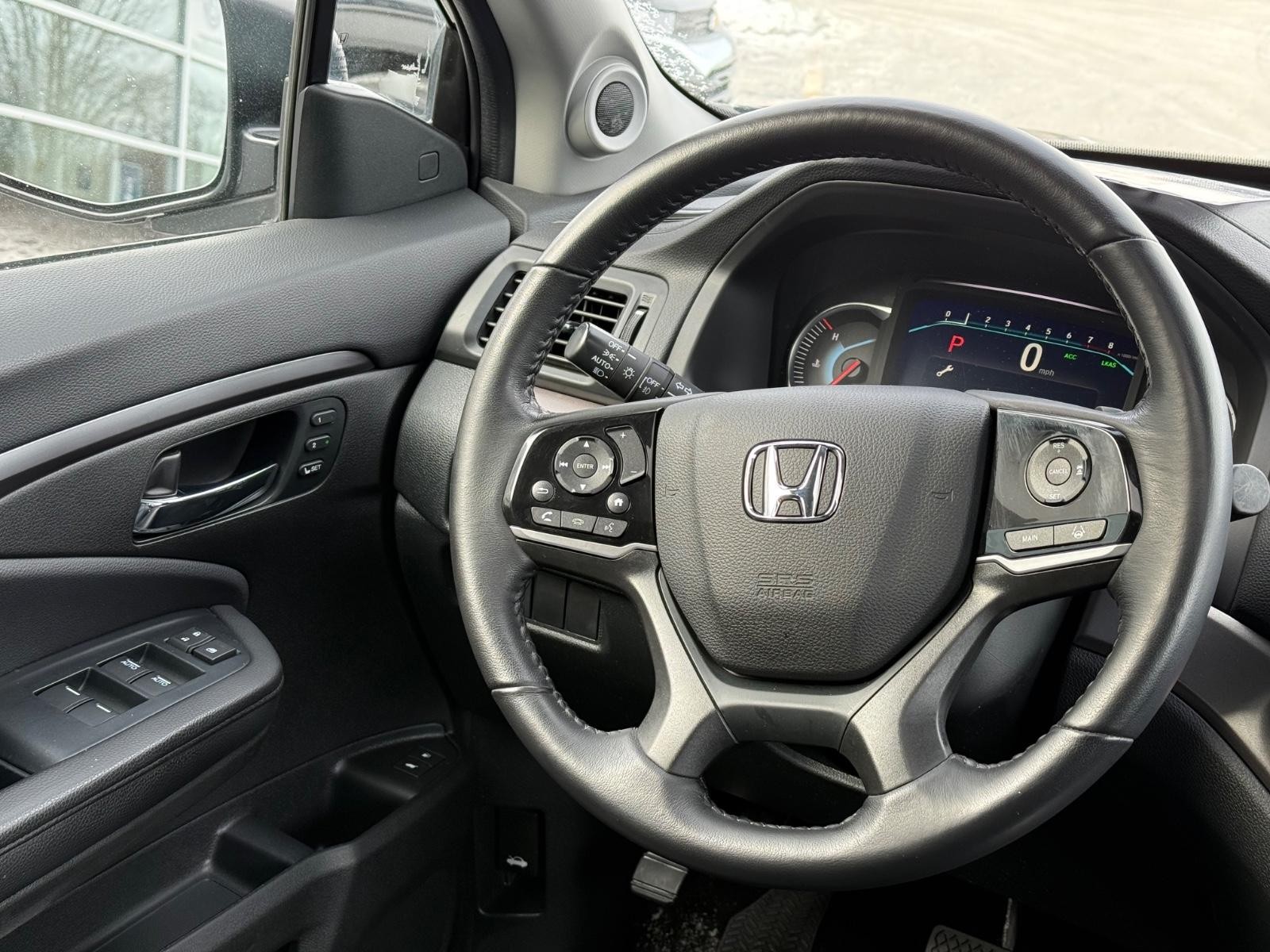 Honda Pilot Vehicle Image 15