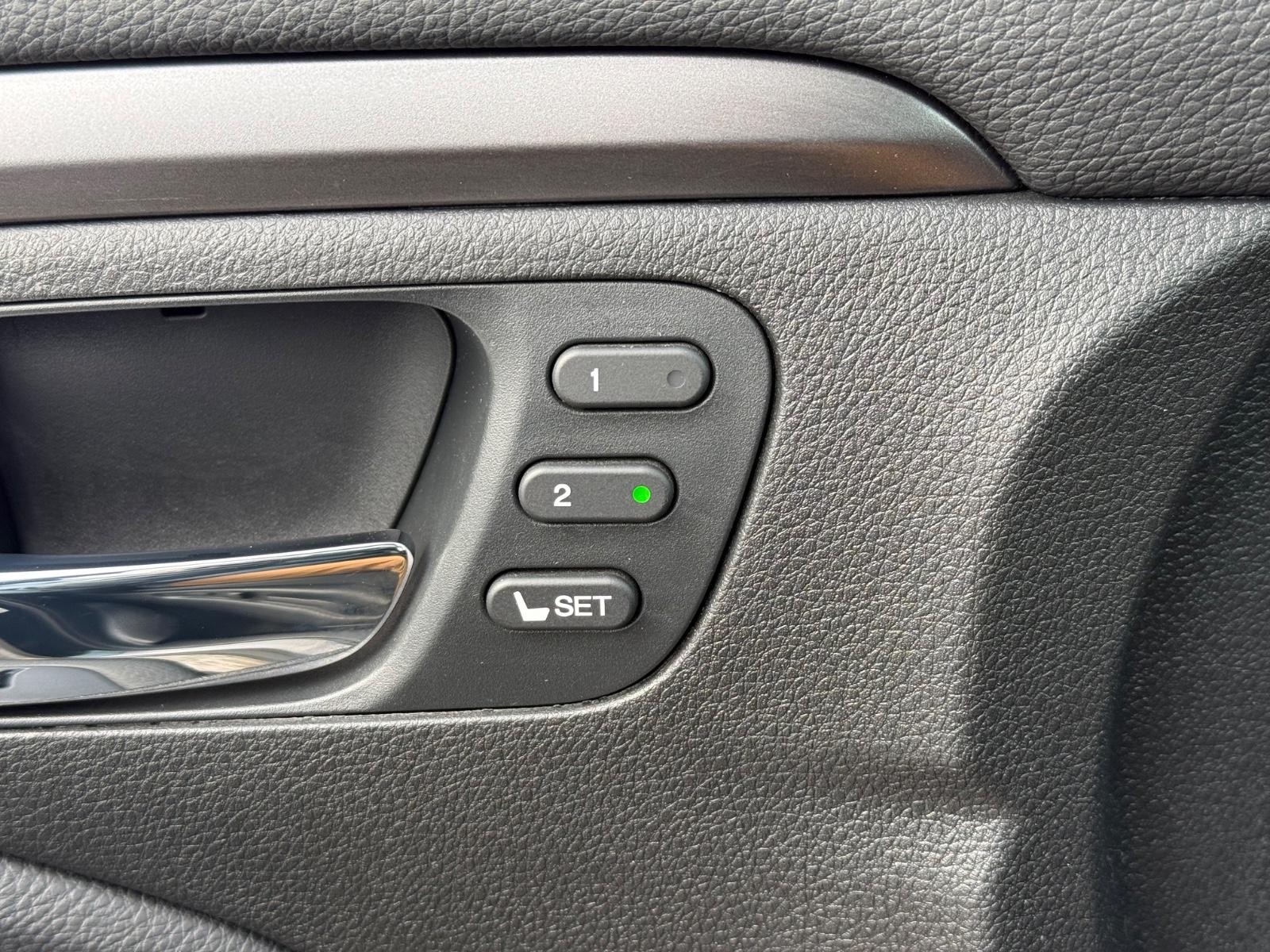 Honda Pilot Vehicle Image 17