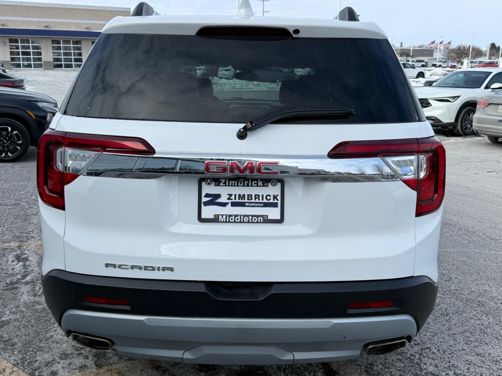 GMC Acadia Vehicle Image 04