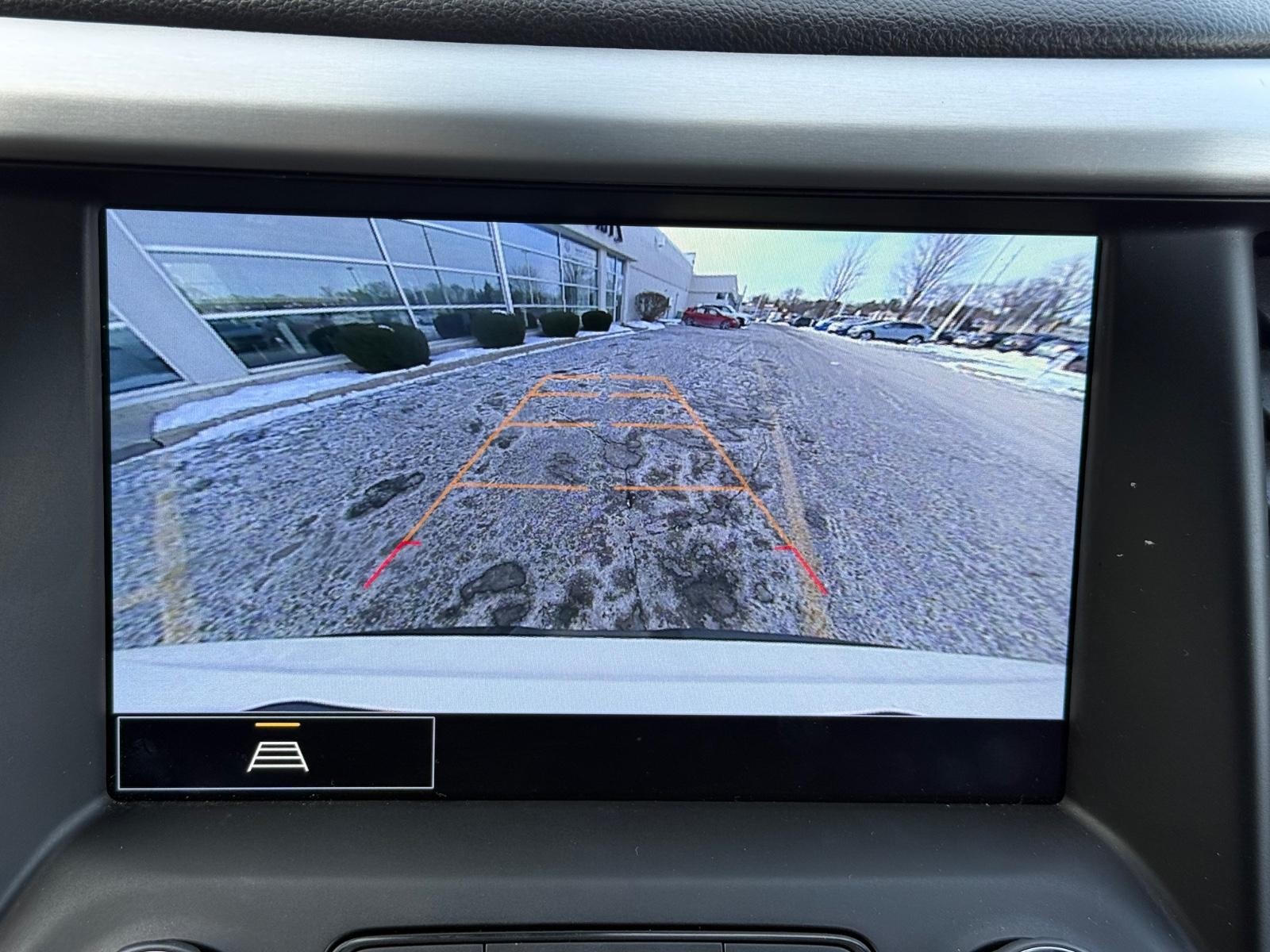 GMC Acadia Vehicle Image 18