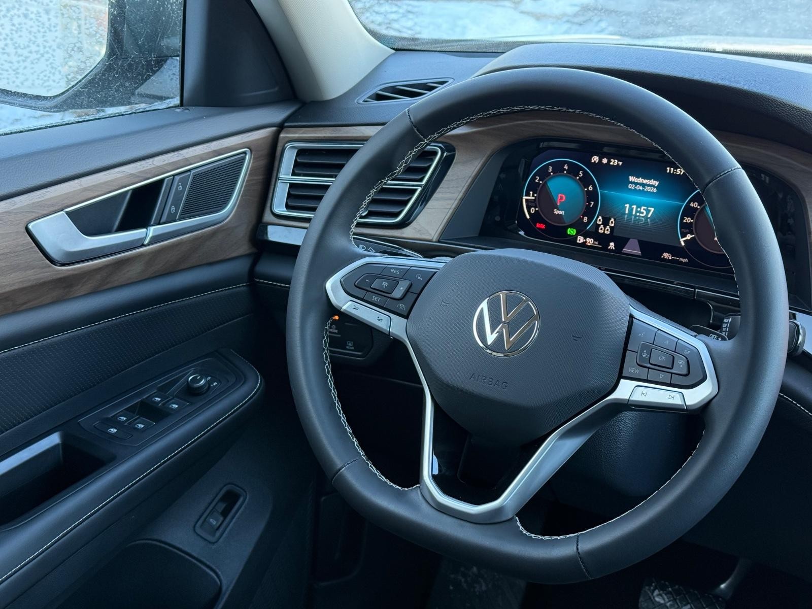 Volkswagen Atlas Vehicle Image 09