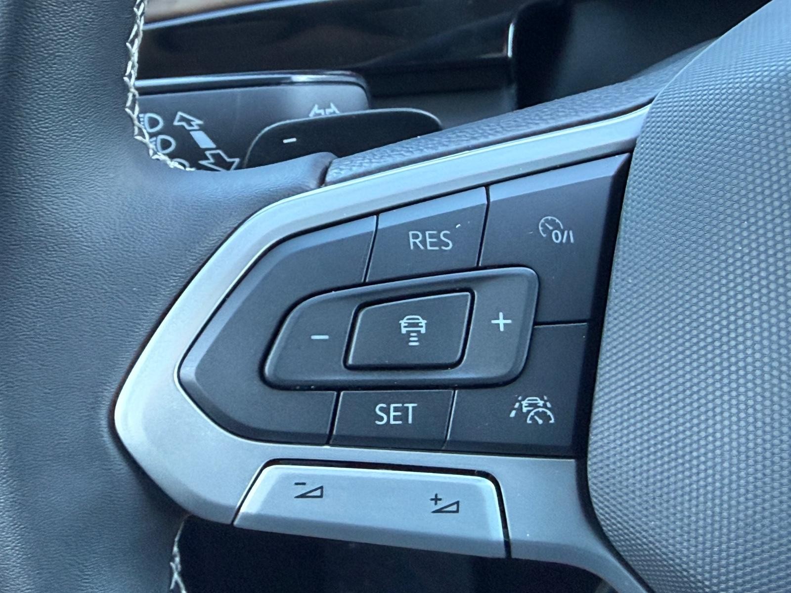 Volkswagen Atlas Vehicle Image 11