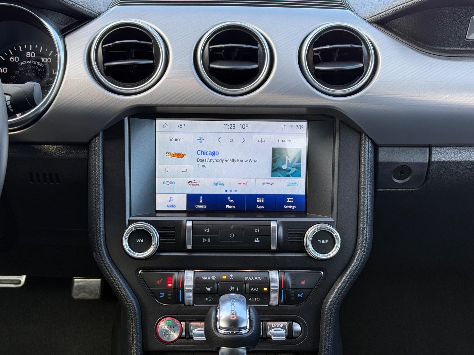 Ford Mustang Vehicle Image 12