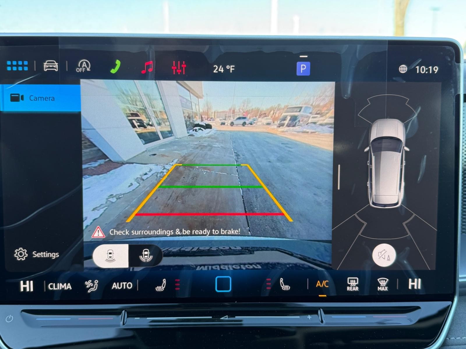 Volkswagen Tiguan Vehicle Image 13