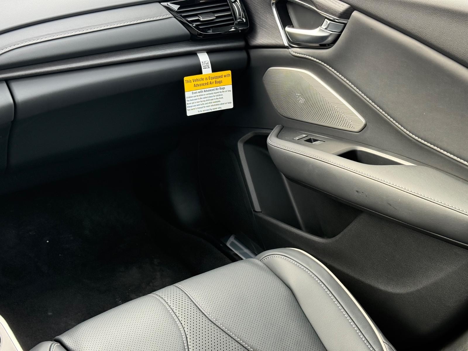 Acura RDX Vehicle Image 09