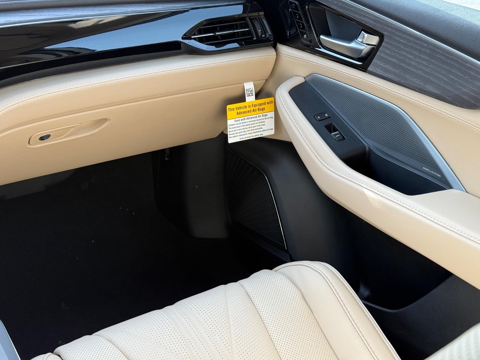 Acura MDX Vehicle Image 09