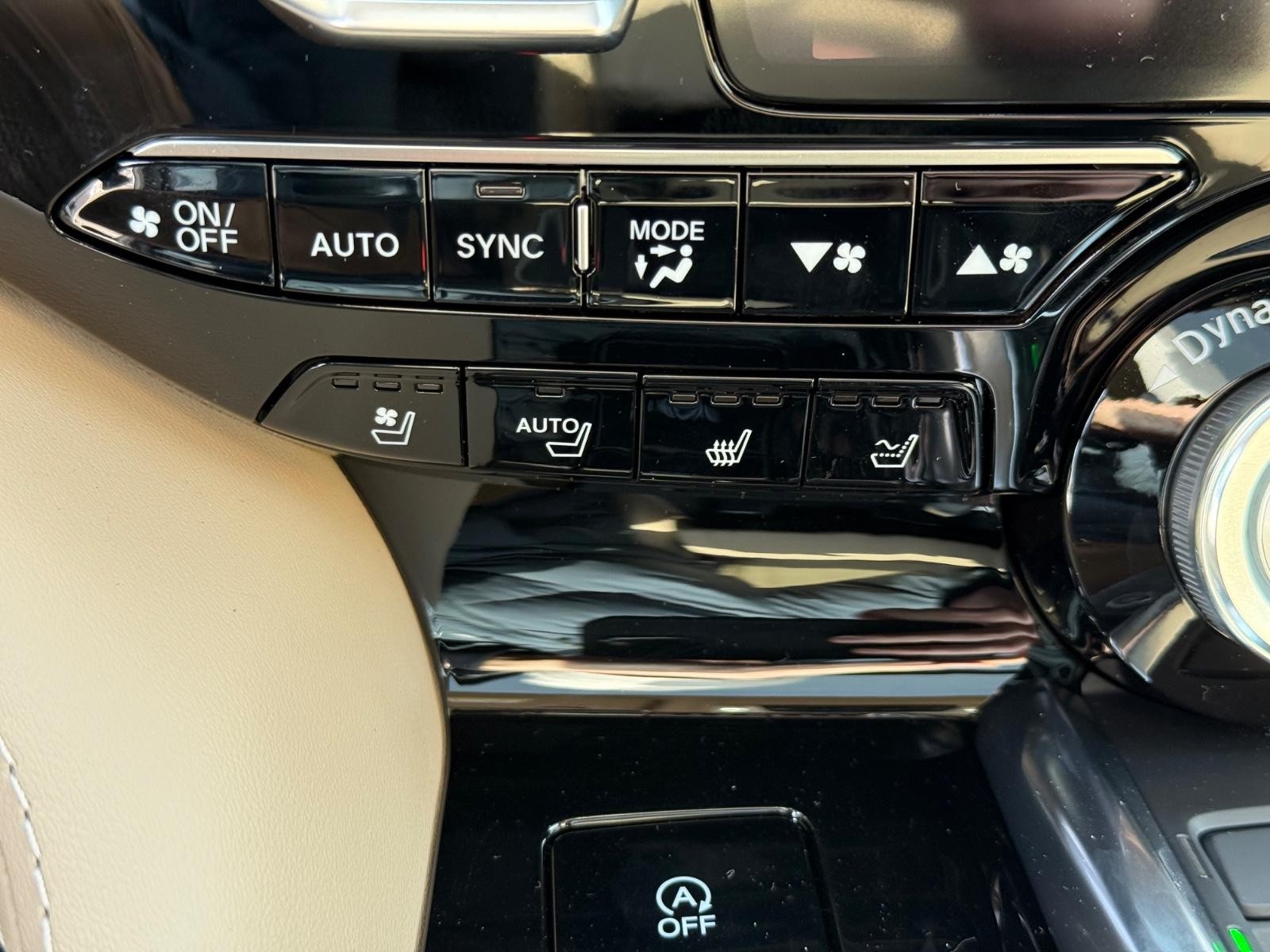 Acura MDX Vehicle Image 14