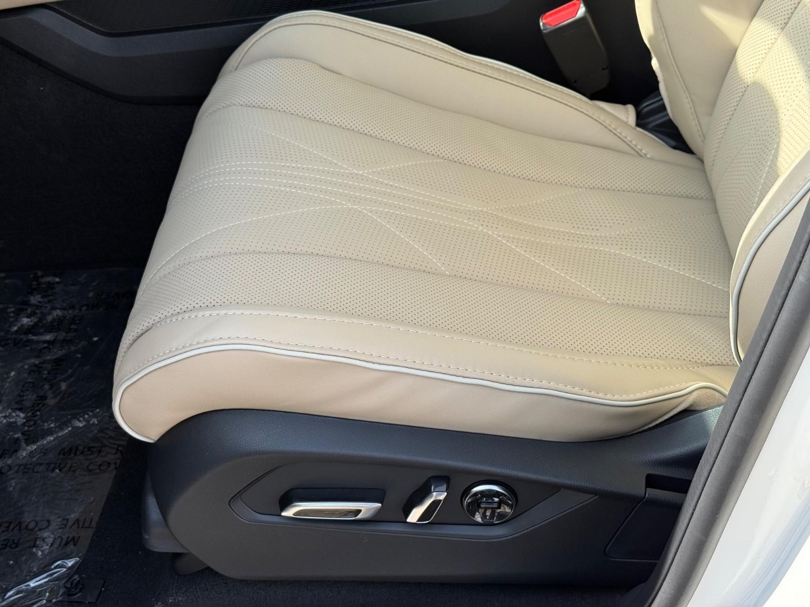 Acura MDX Vehicle Image 16