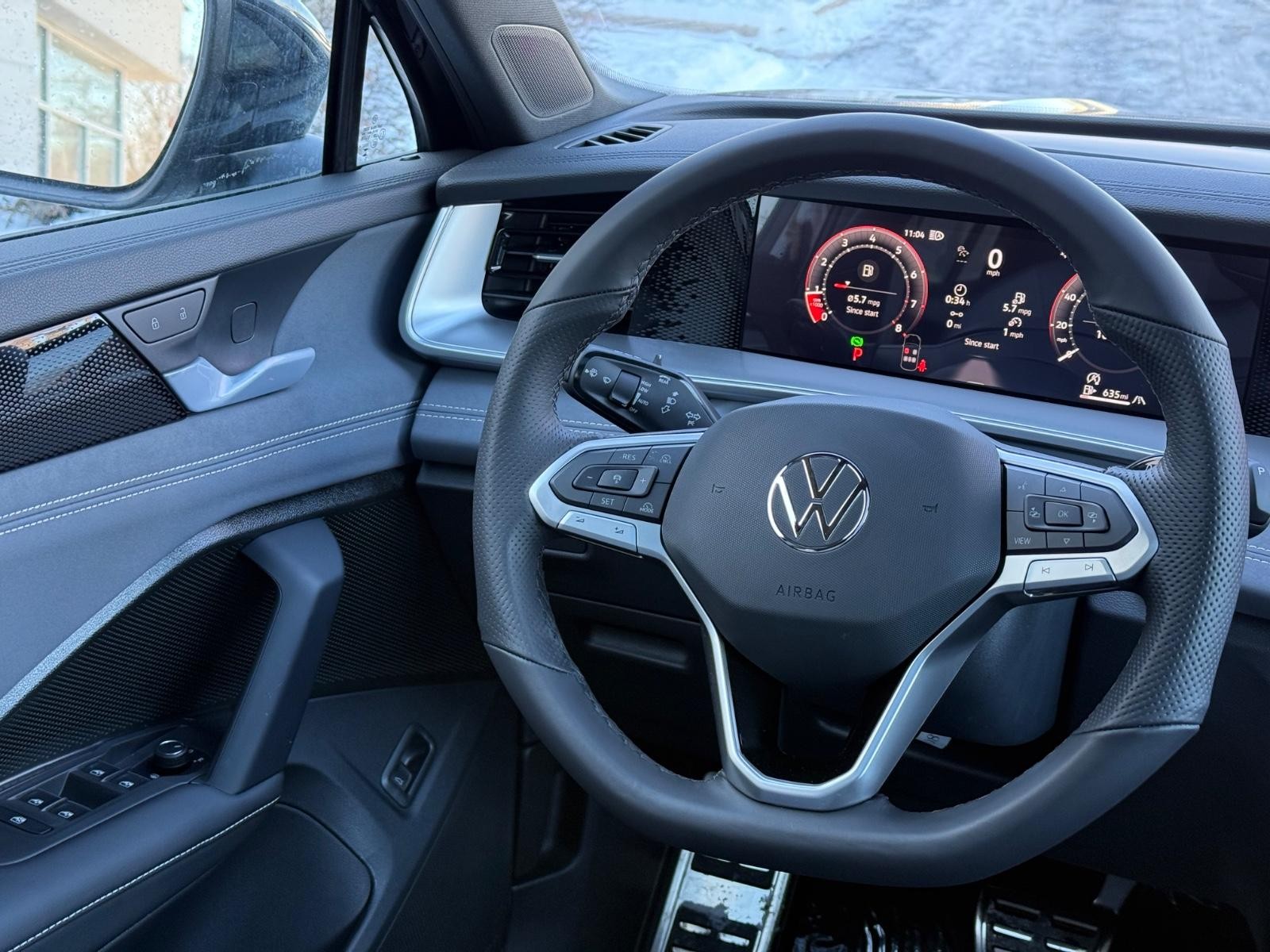 Volkswagen Tiguan Vehicle Image 08