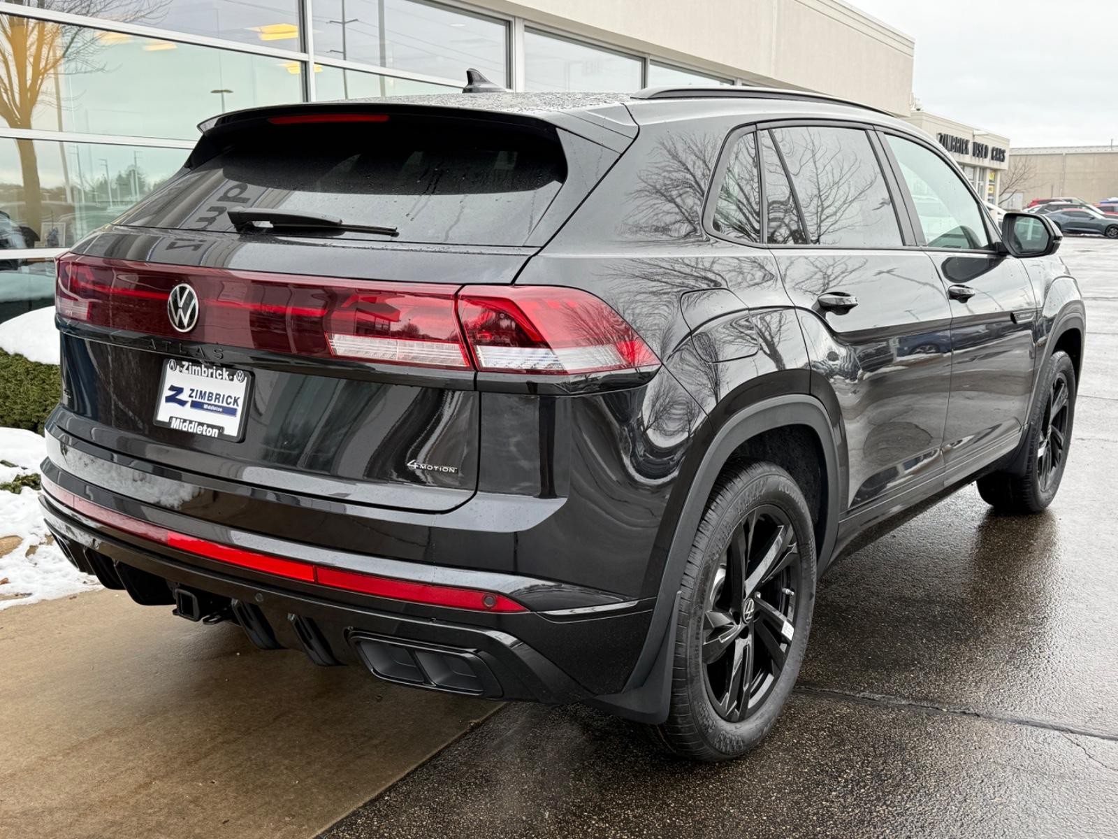 Volkswagen Atlas Cross Sport Vehicle Image 03