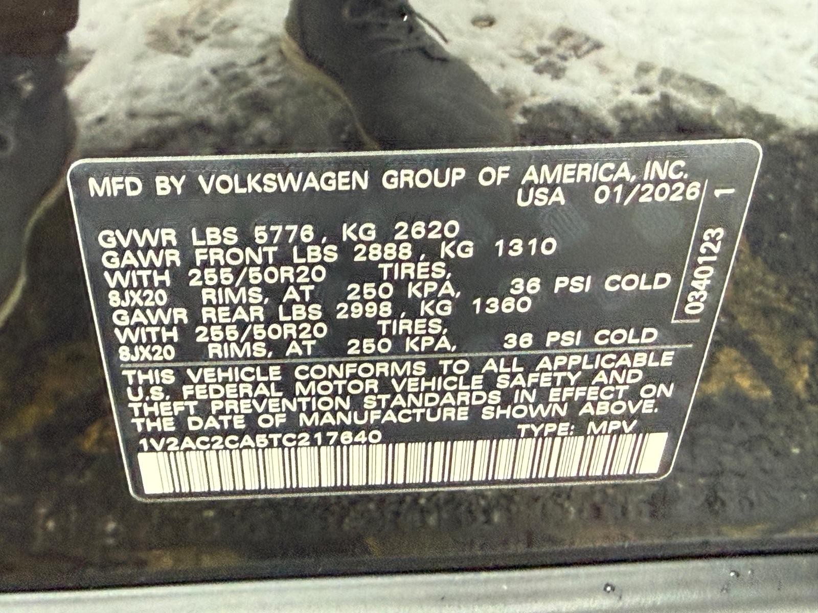 Volkswagen Atlas Cross Sport Vehicle Image 17