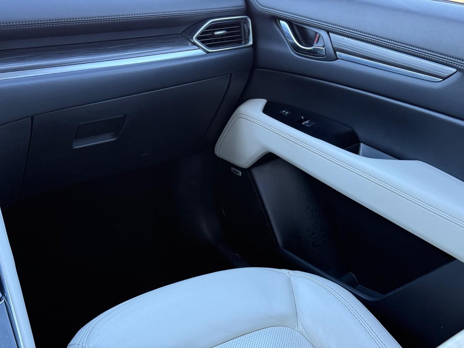 Mazda CX-5 Vehicle Image 15