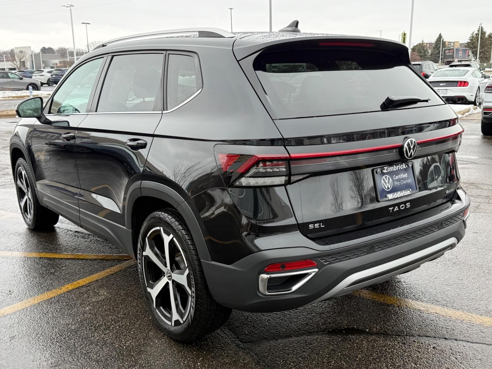 Volkswagen Taos Vehicle Image 06