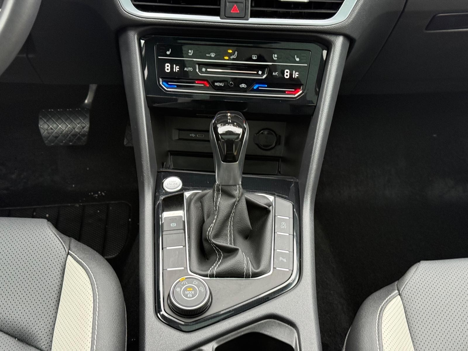 Volkswagen Taos Vehicle Image 13