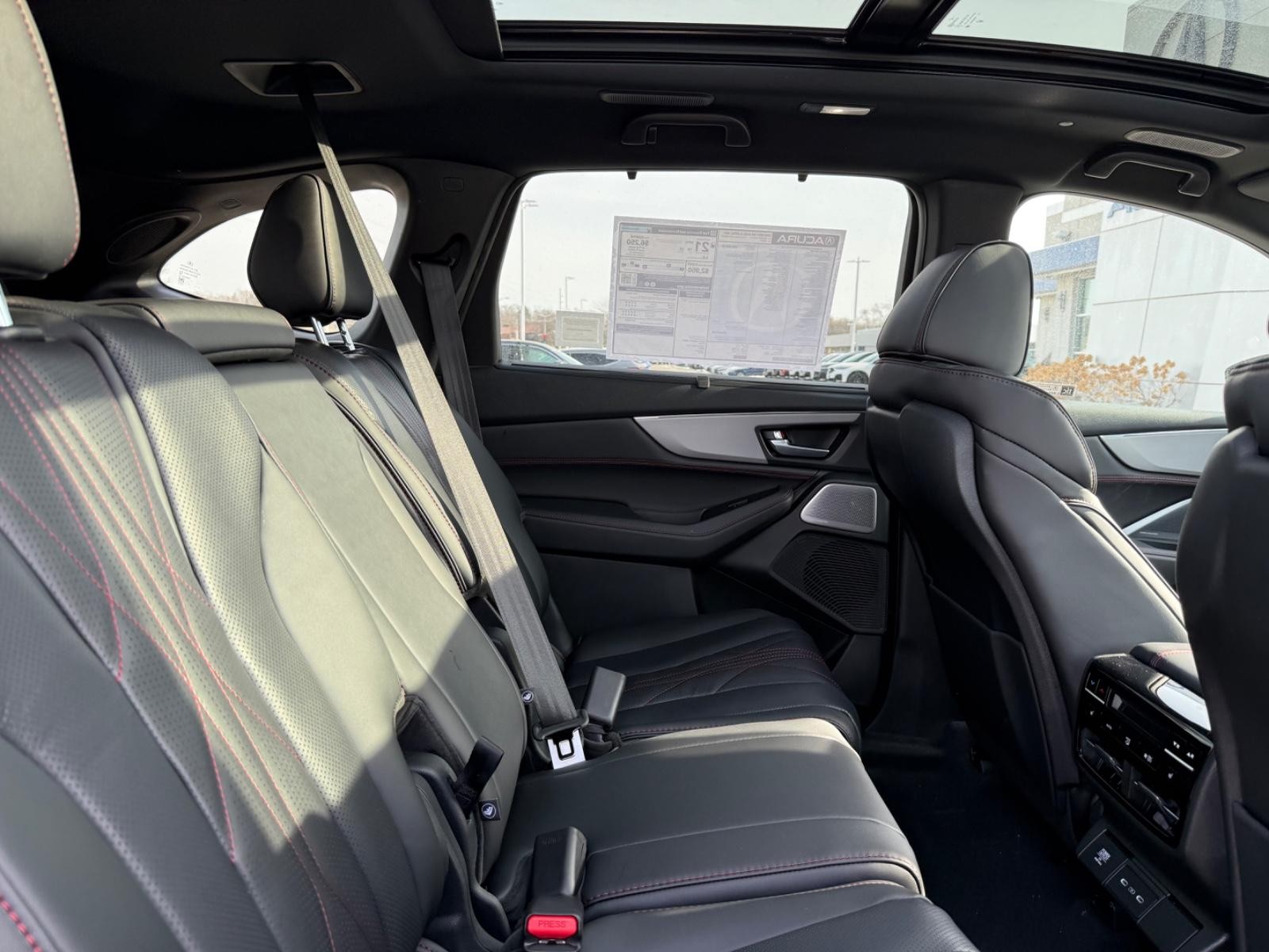 Acura MDX Vehicle Image 05