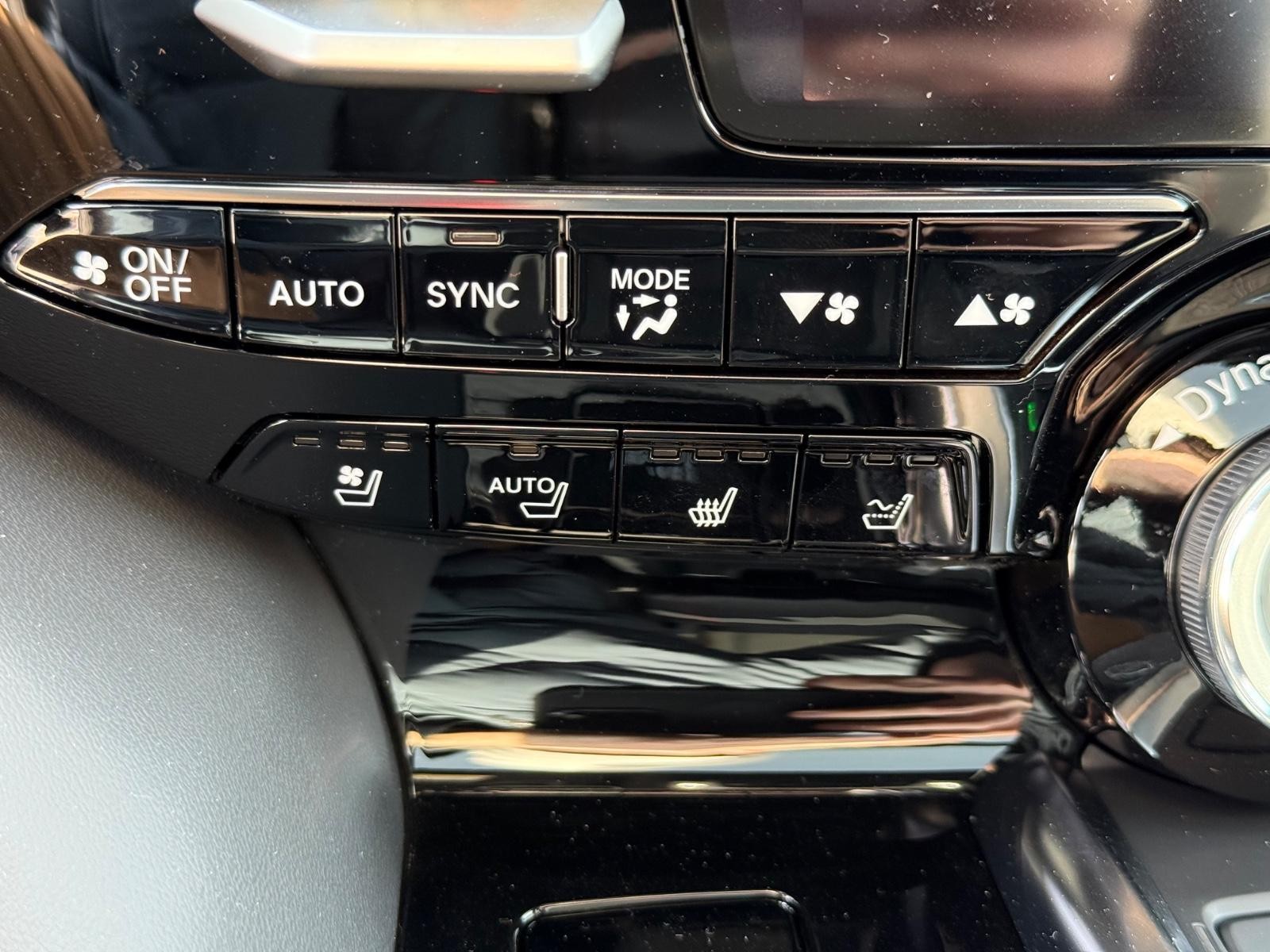 Acura MDX Vehicle Image 14