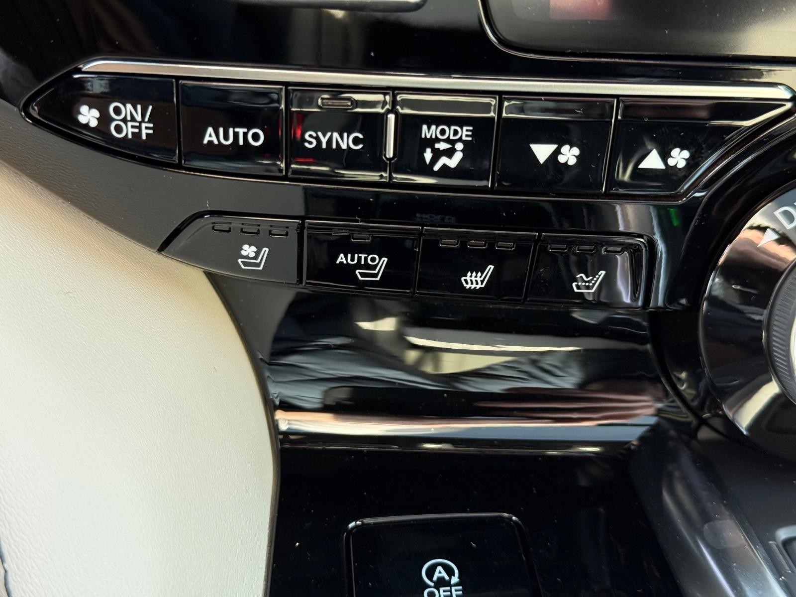 Acura MDX Vehicle Image 14