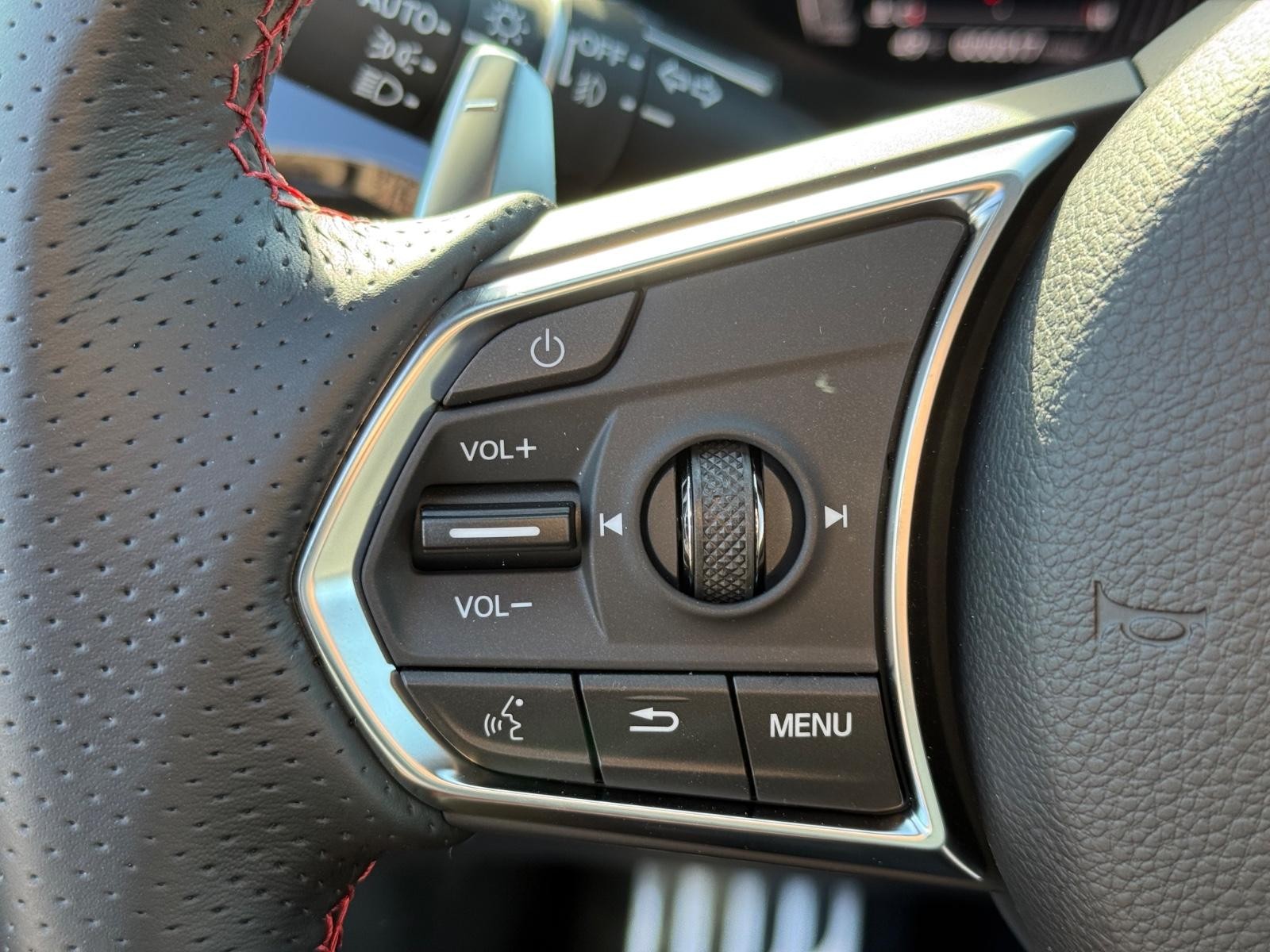 Acura MDX Vehicle Image 12