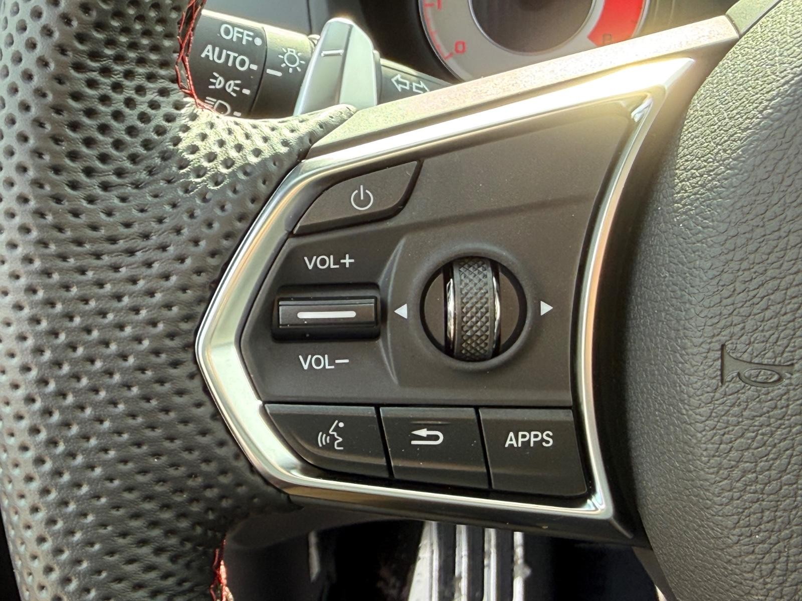 Acura RDX Vehicle Image 11