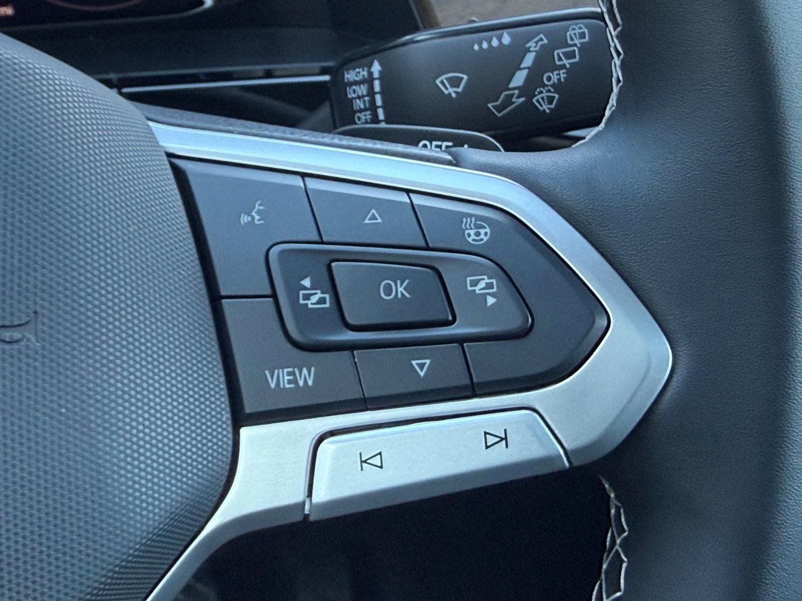 Volkswagen Atlas Vehicle Image 13