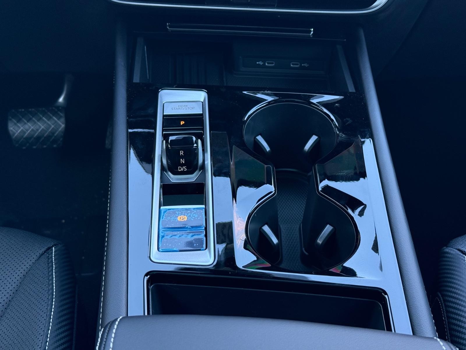 Volkswagen Atlas Cross Sport Vehicle Image 08