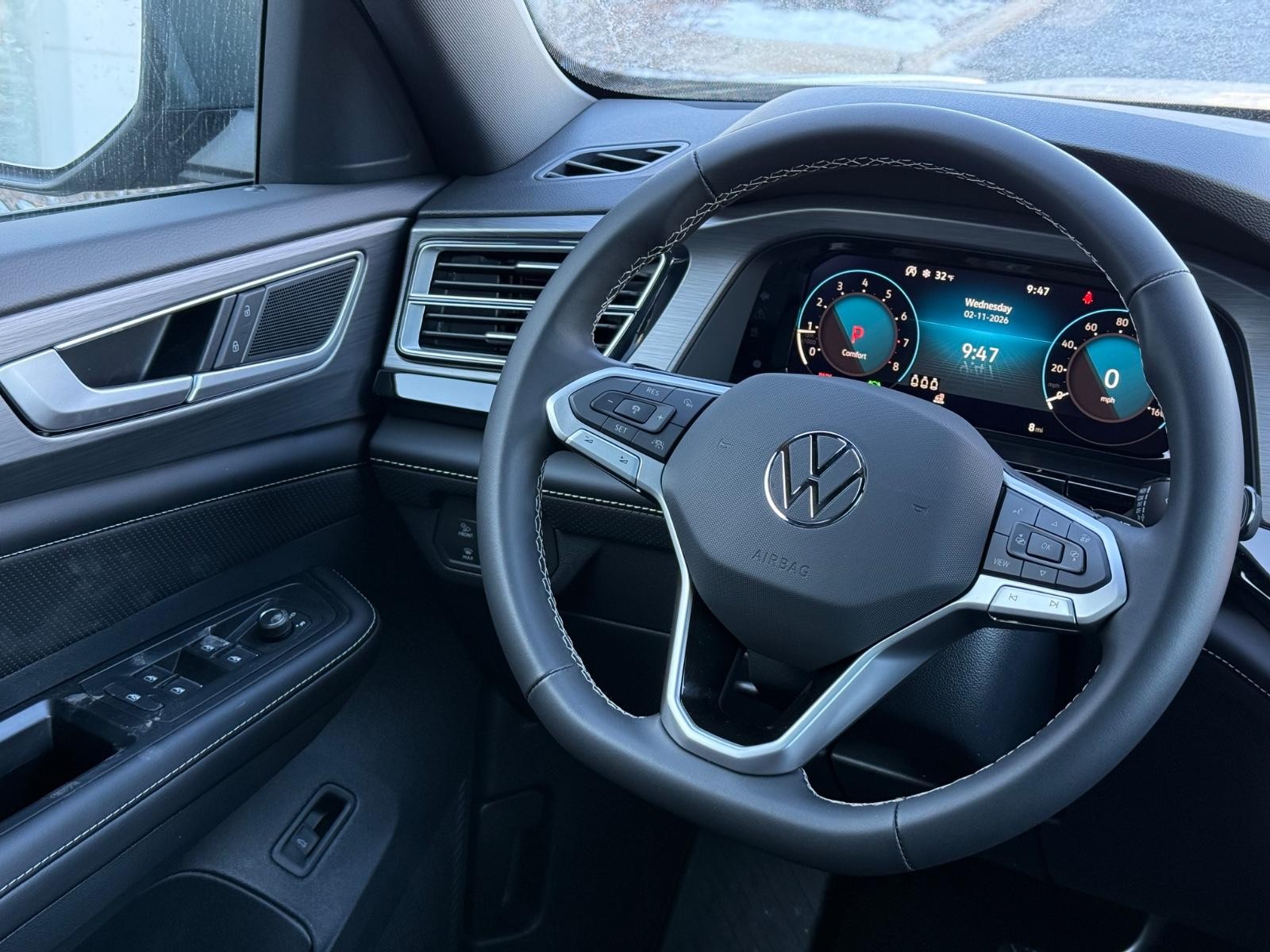 Volkswagen Atlas Cross Sport Vehicle Image 09