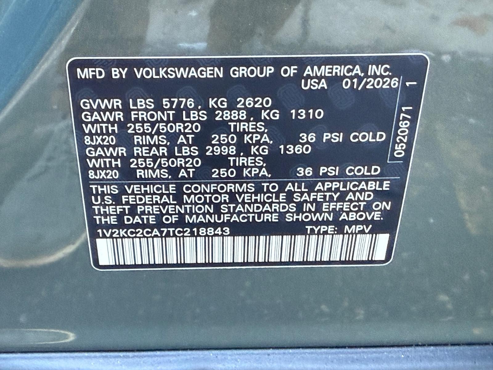 Volkswagen Atlas Cross Sport Vehicle Image 17