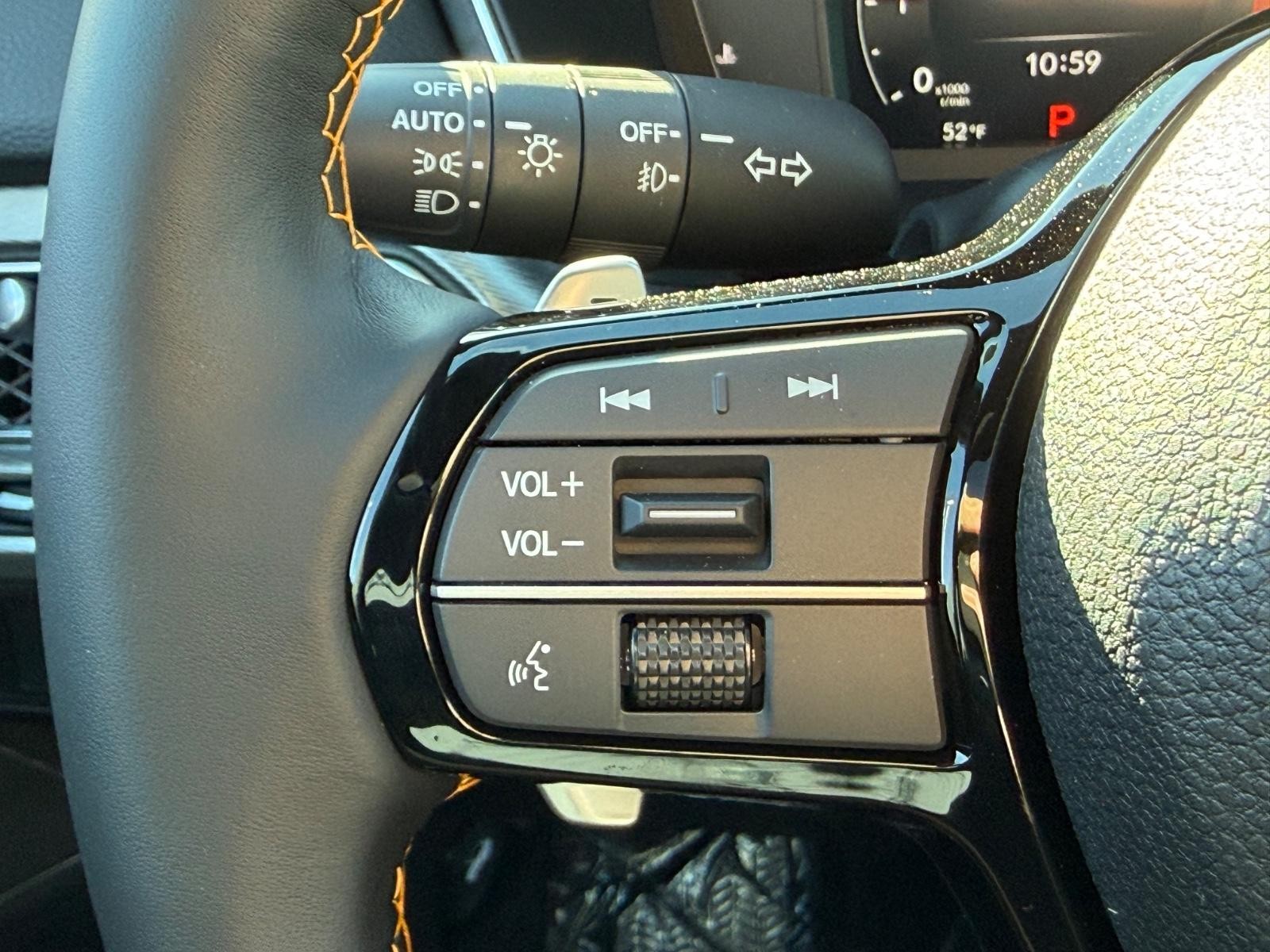 Acura Integra Vehicle Image 12