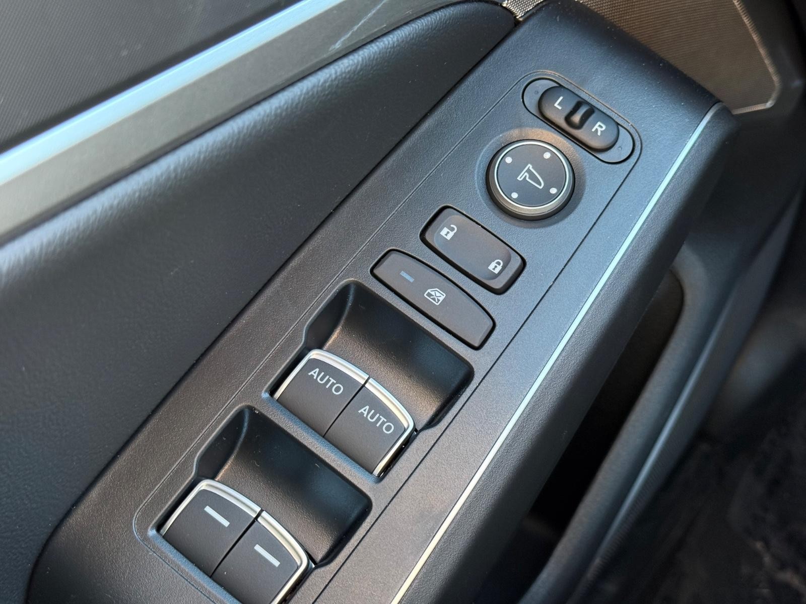 Acura Integra Vehicle Image 17