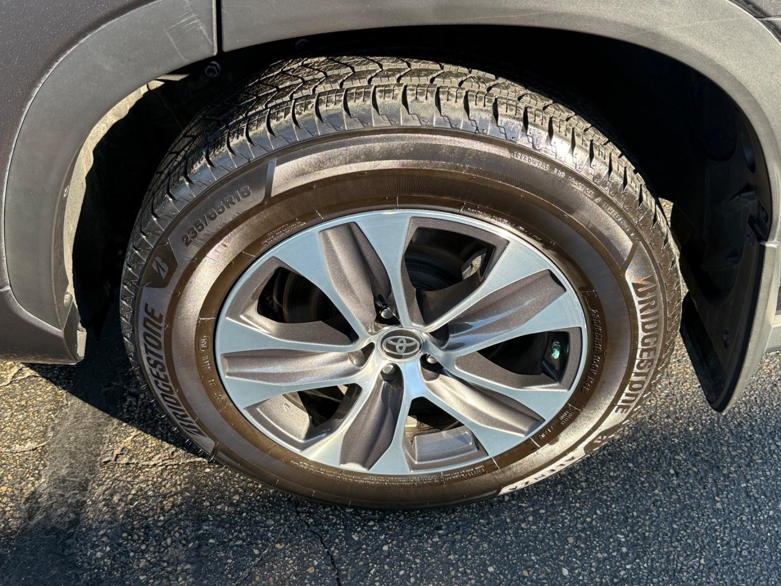 Toyota Highlander Vehicle Image 07