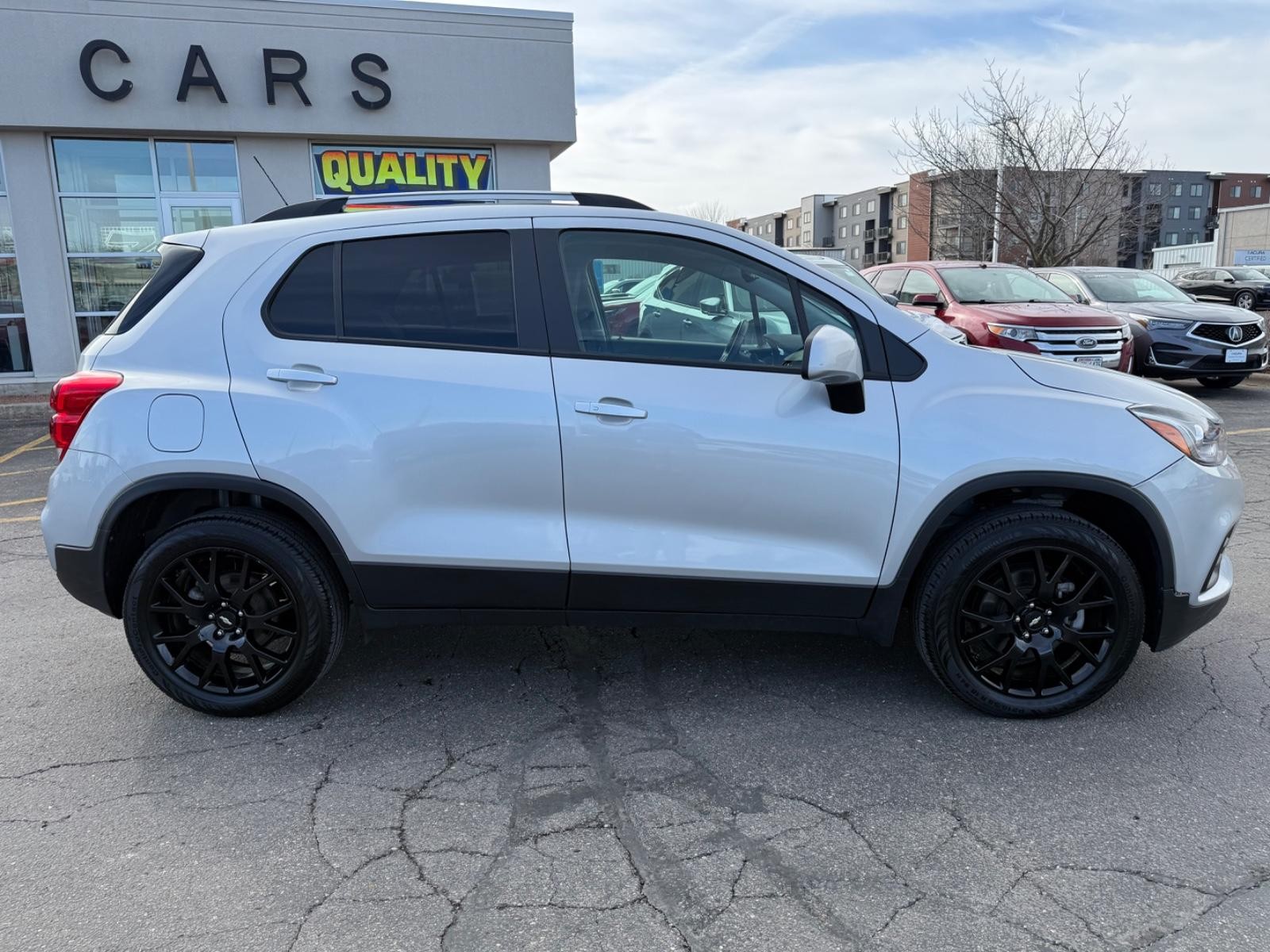 Chevrolet Trax Vehicle Image 02