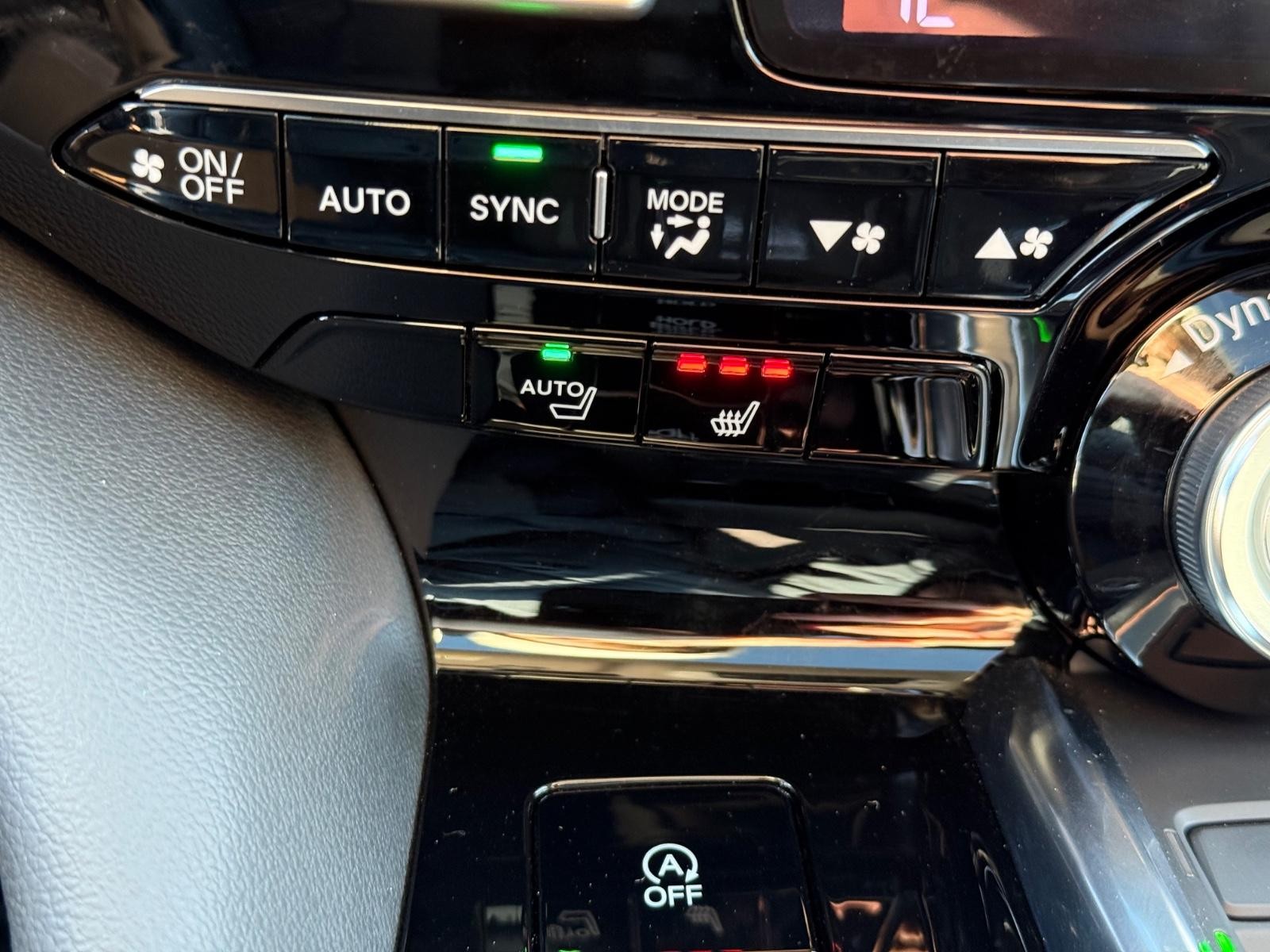 Acura MDX Vehicle Image 21