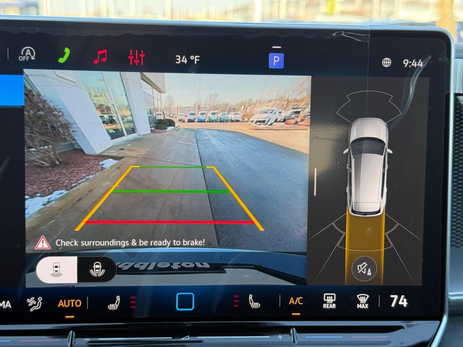 Volkswagen Tiguan Vehicle Image 13