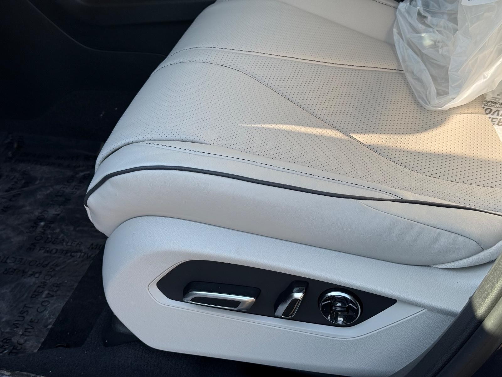 Acura RDX Vehicle Image 17