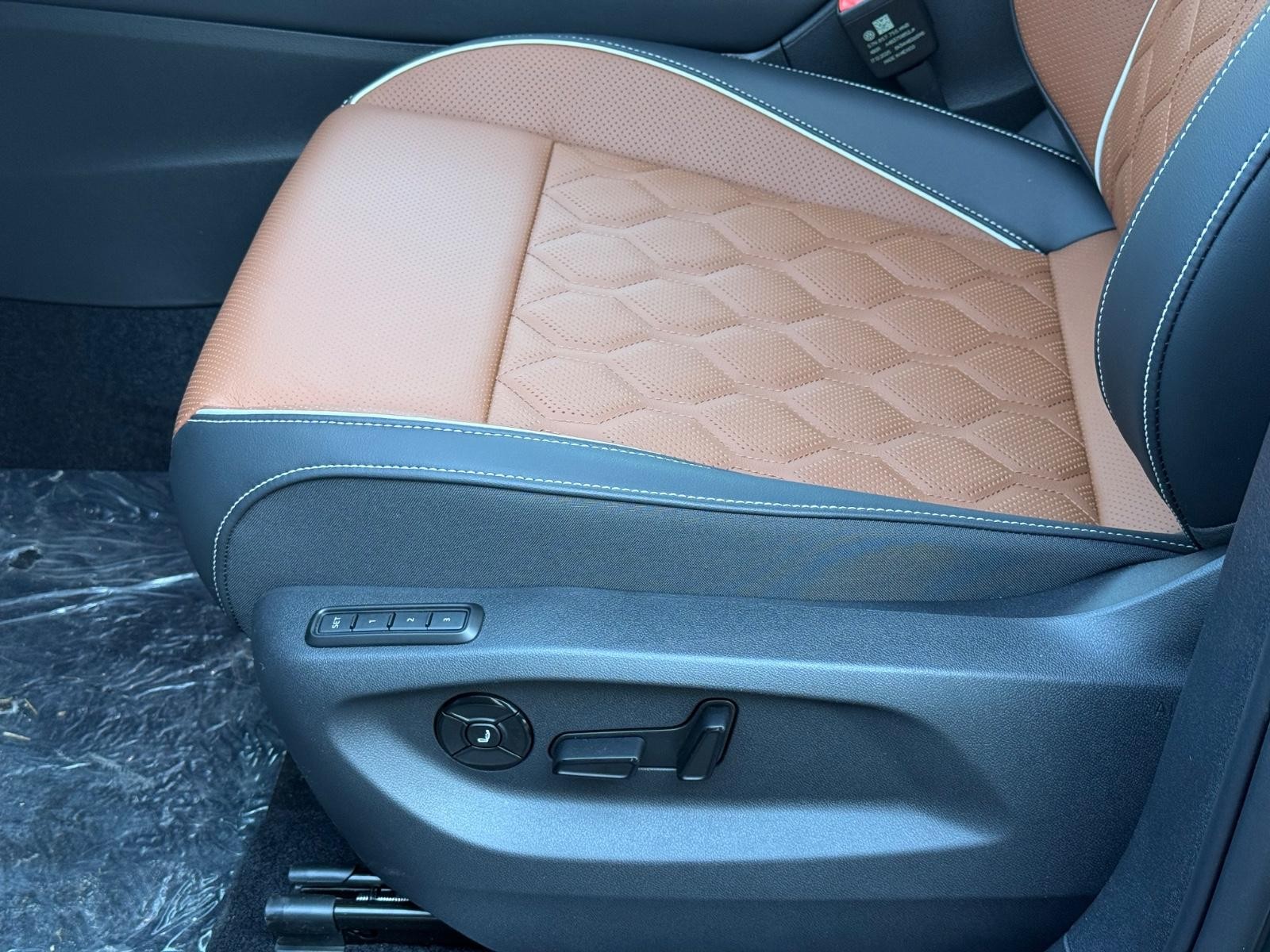 Volkswagen Tiguan Vehicle Image 16