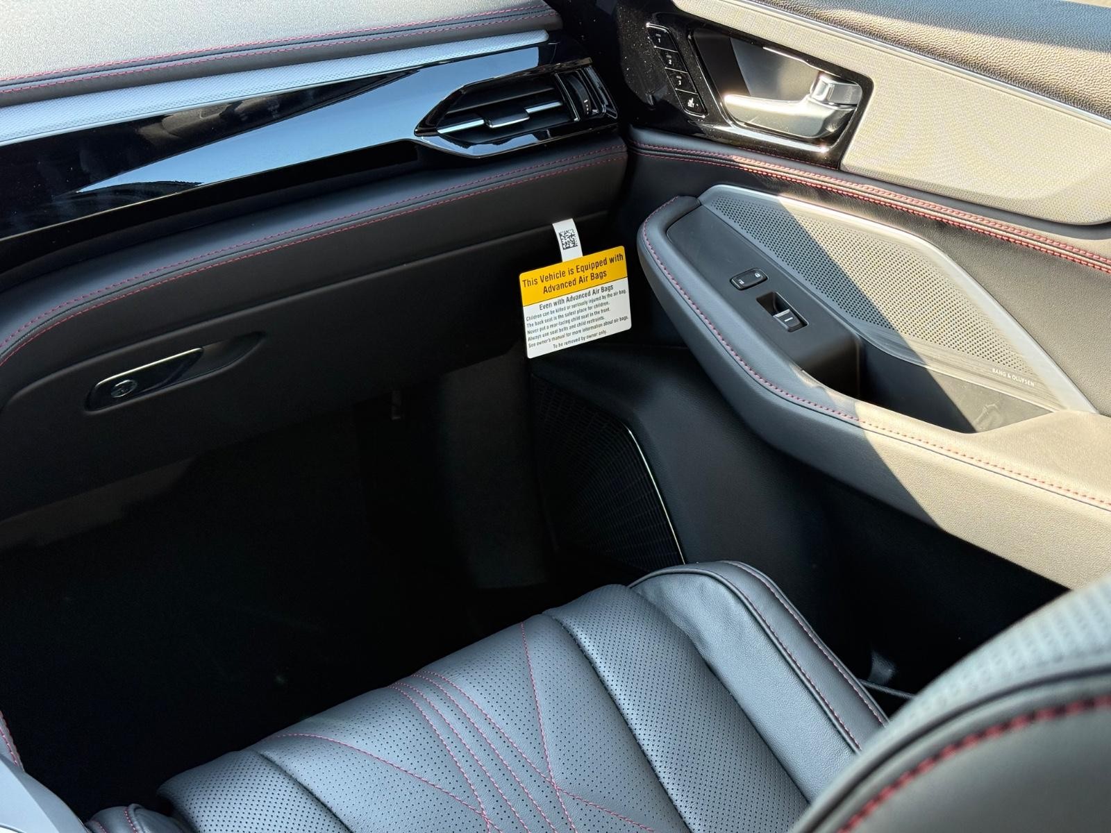 Acura MDX Vehicle Image 09