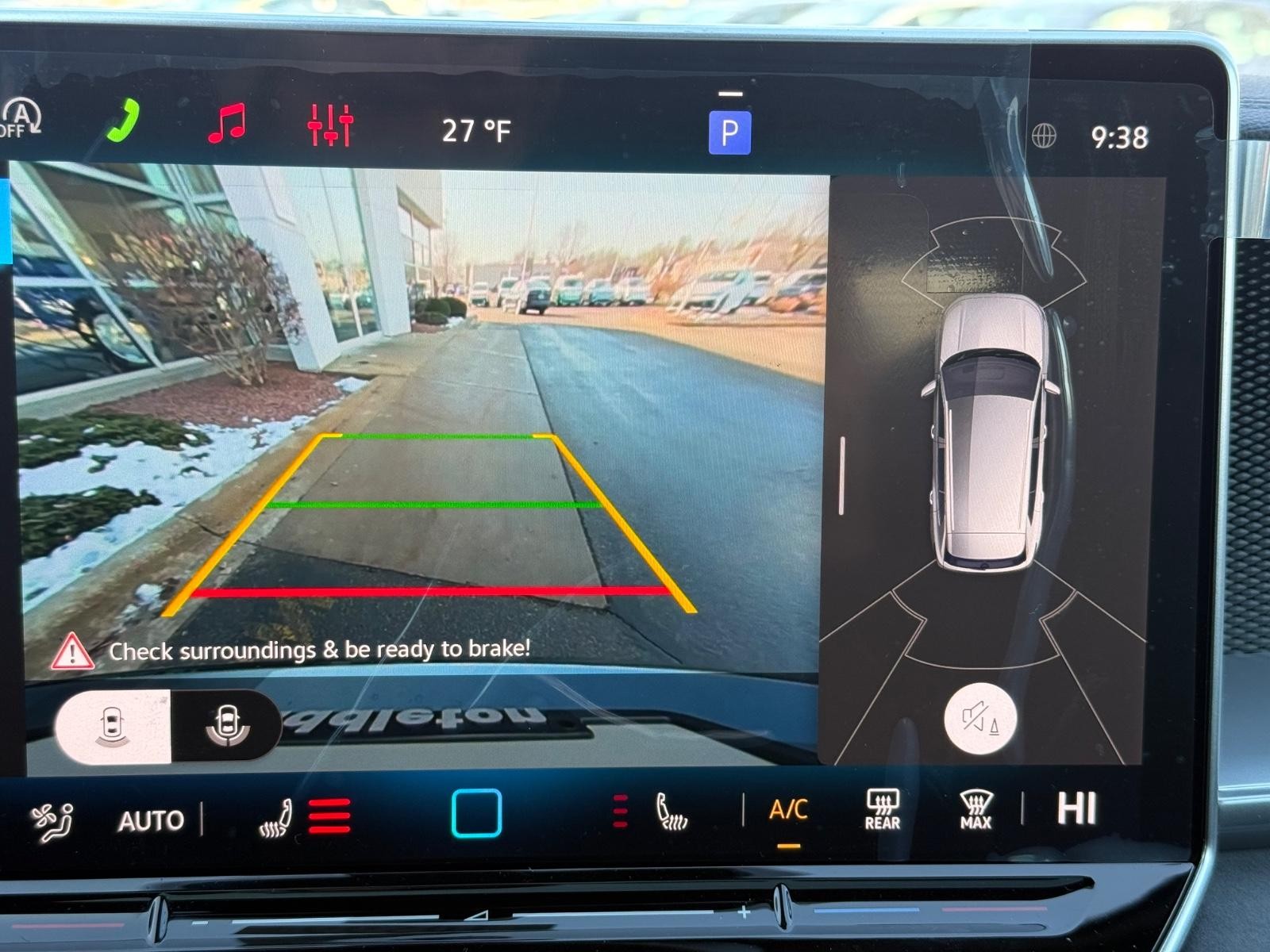 Volkswagen Tiguan Vehicle Image 13