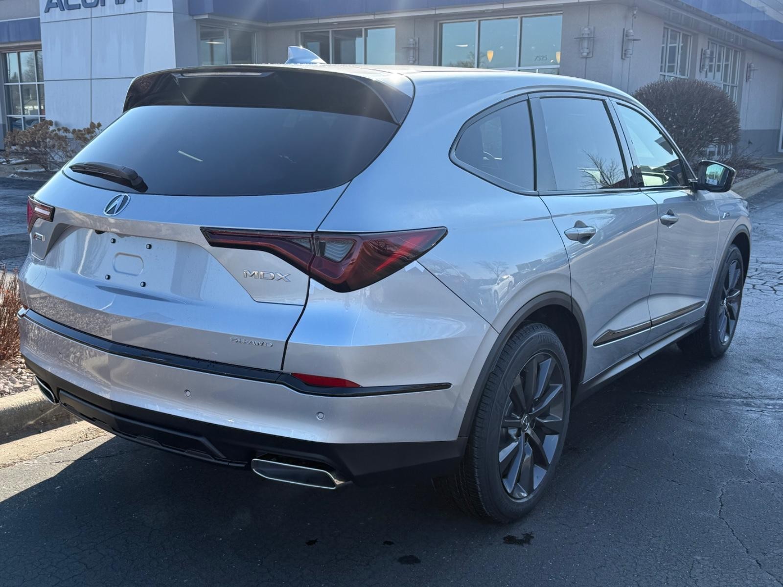 Acura MDX Vehicle Image 03