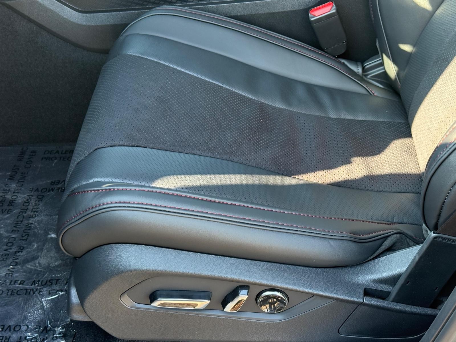 Acura MDX Vehicle Image 17