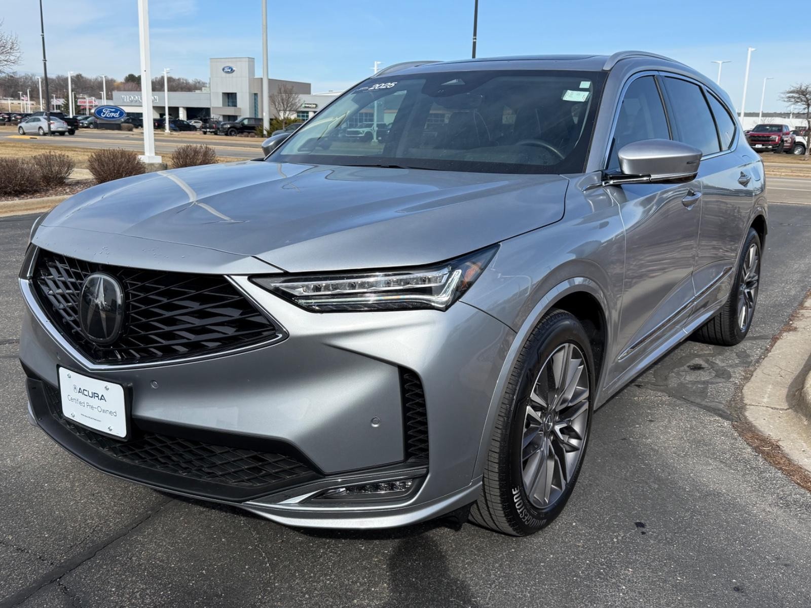 Acura MDX Vehicle Full-screen Gallery Image 08