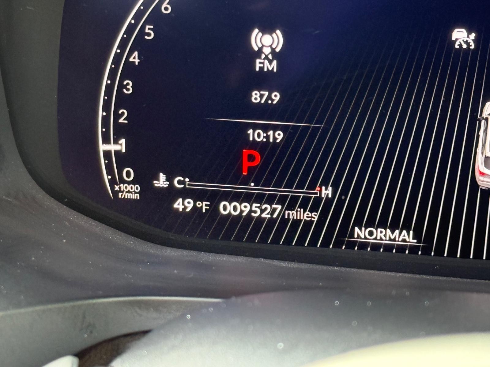 Acura MDX Vehicle Full-screen Gallery Image 20