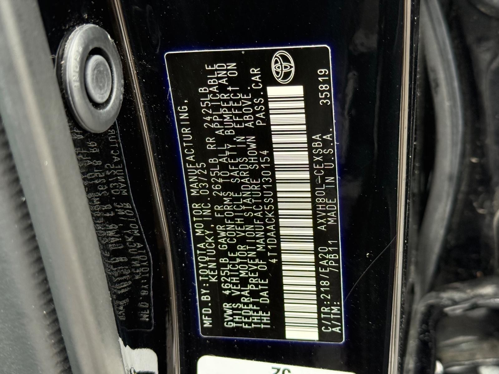 Toyota Camry Vehicle Image 23