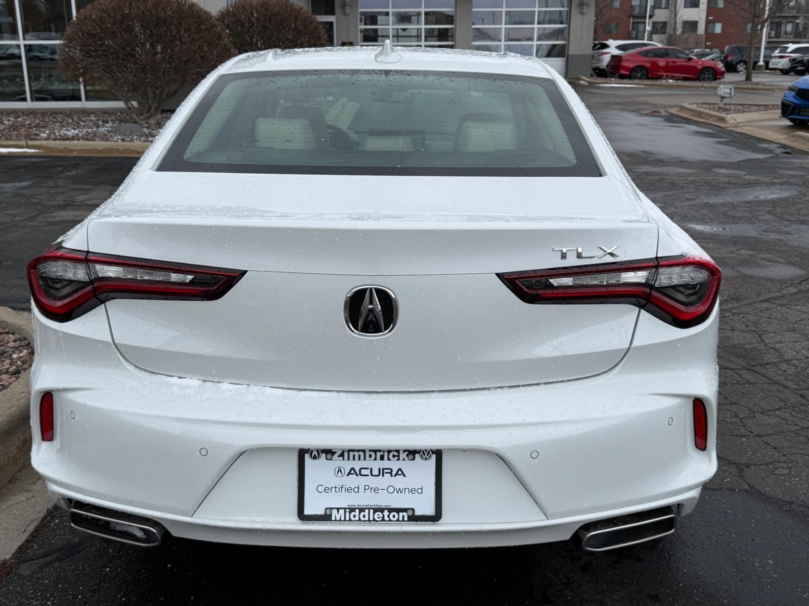 Acura TLX Vehicle Full-screen Gallery Image 04