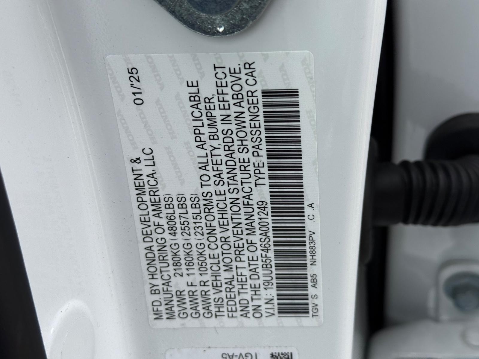 Acura TLX Vehicle Full-screen Gallery Image 22