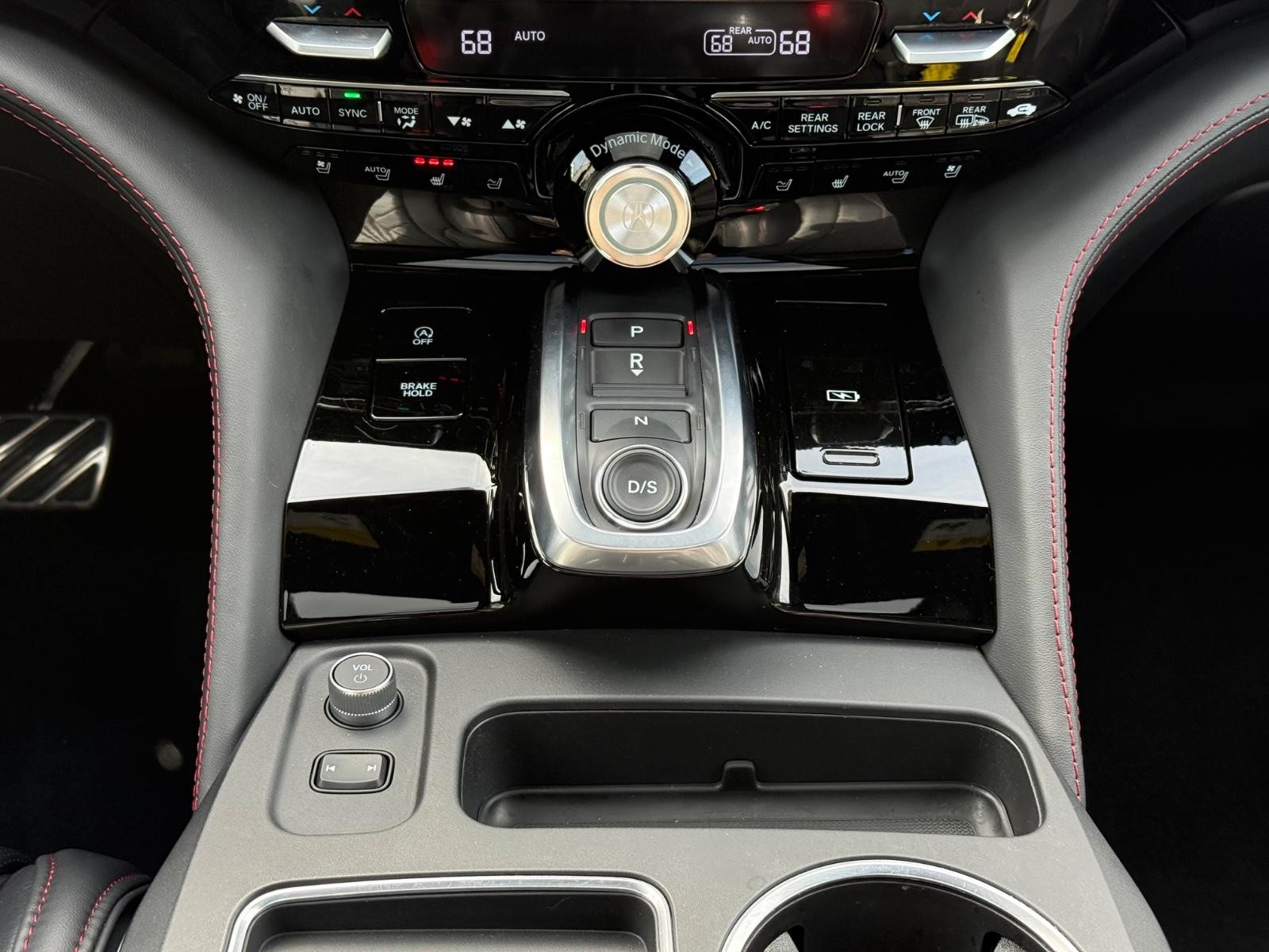 Acura MDX Vehicle Image 08