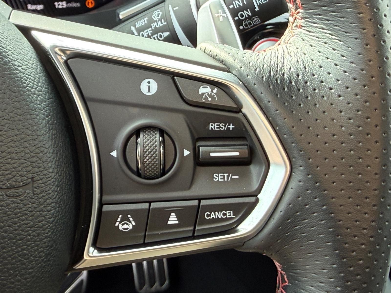 Acura MDX Vehicle Image 13