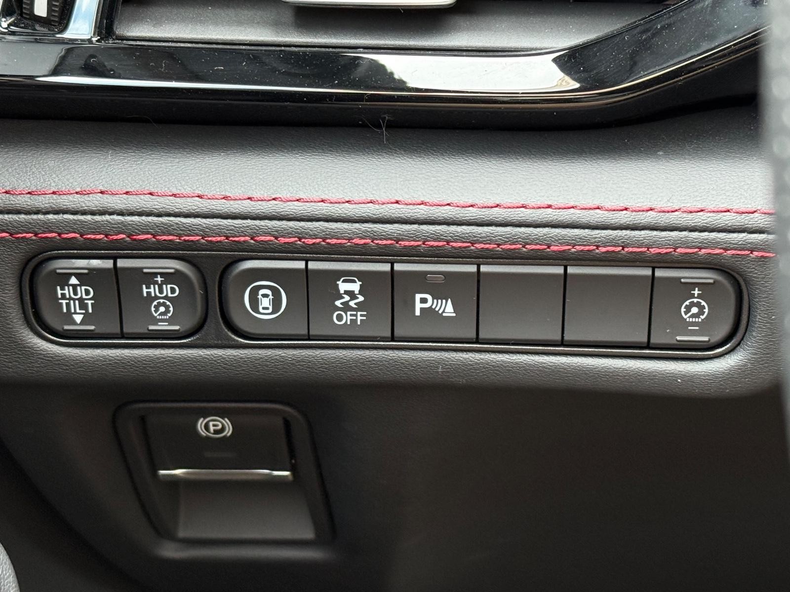 Acura MDX Vehicle Image 18