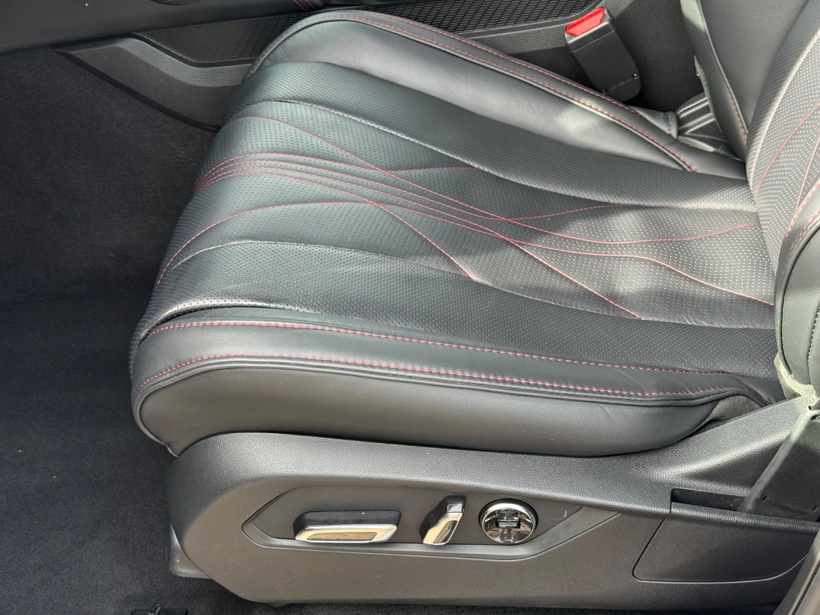 Acura MDX Vehicle Image 20