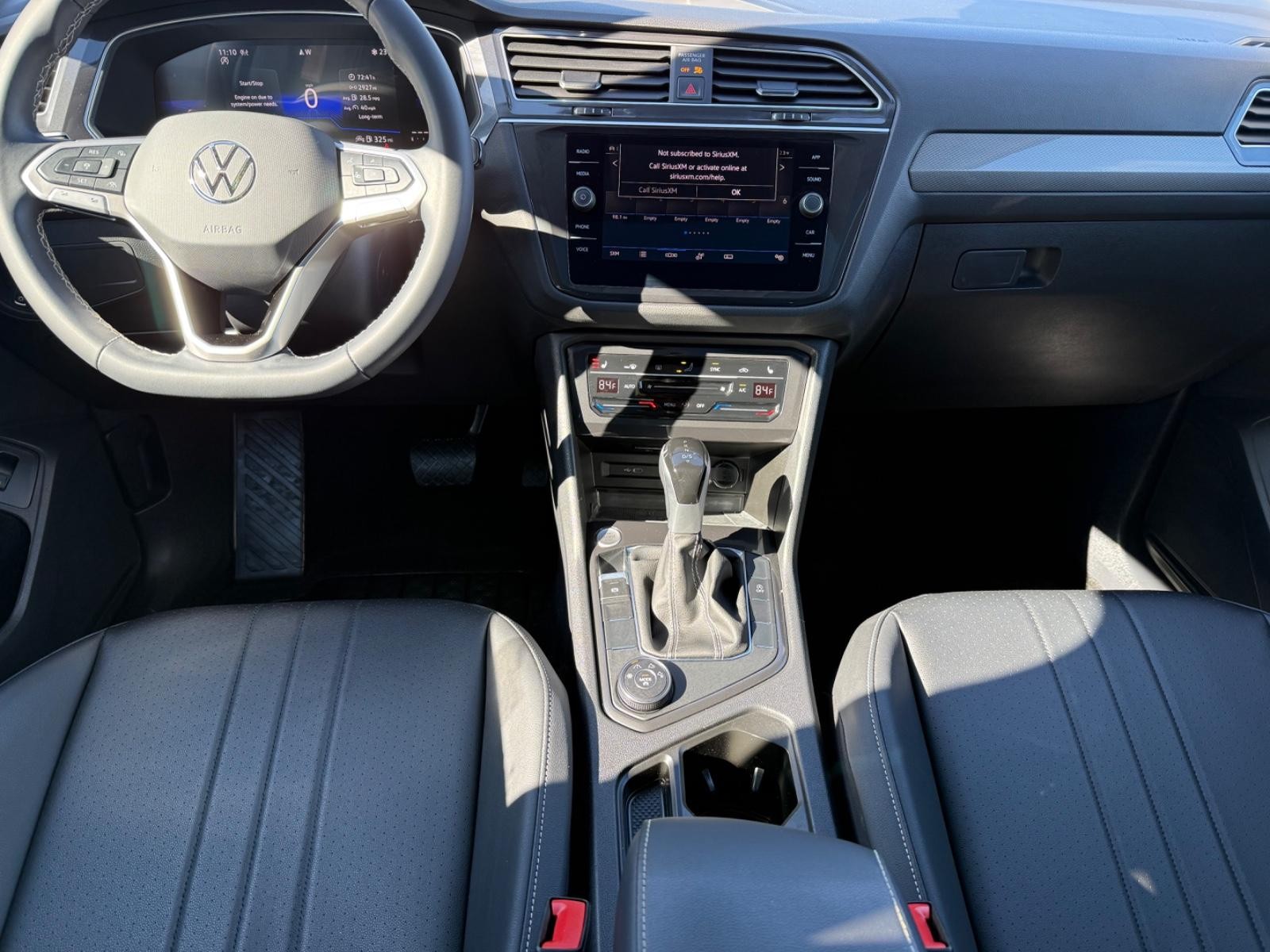 Volkswagen Tiguan Vehicle Image 11
